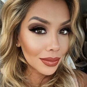 Meet your Posher, Marisa